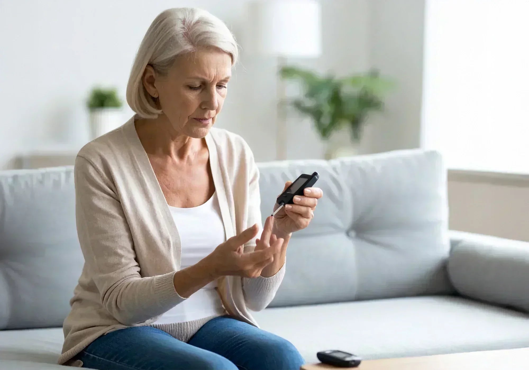 Ниска кръвна захар (хипогликемия): Симптоми, причини и лечение